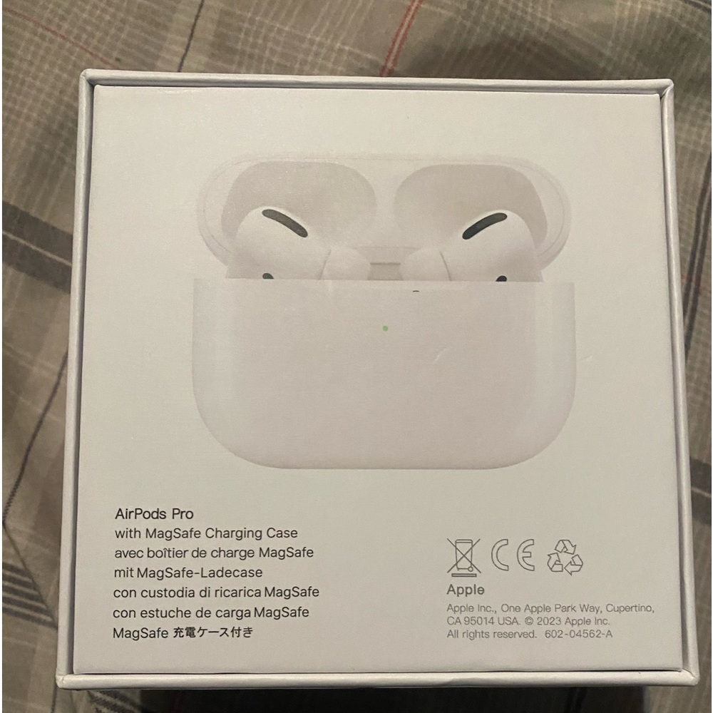 AIRPOD PROS - Picture 2 of 5